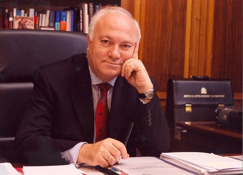 archivo/septiembre2008/PublishingImages/Ministro.jpg